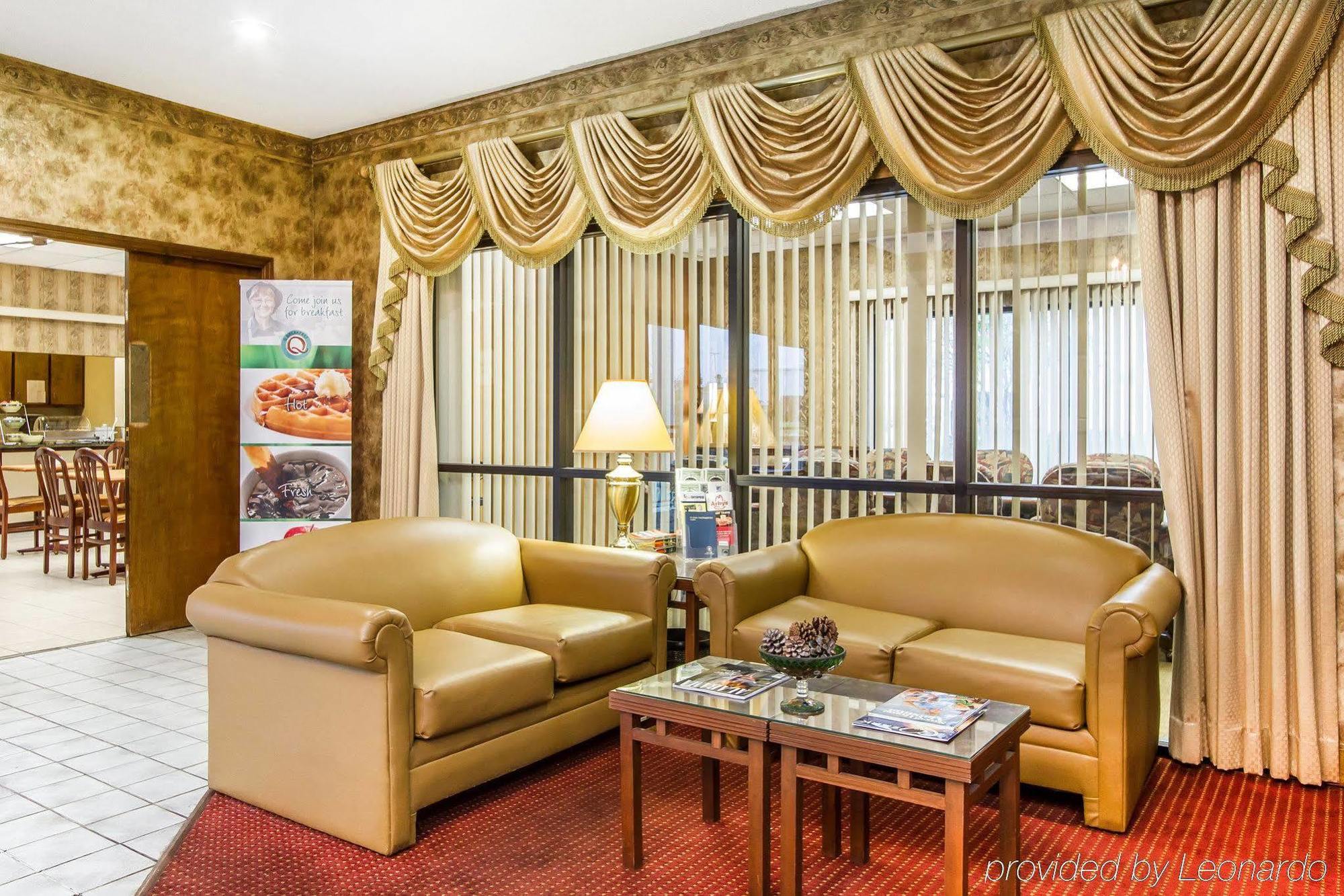 Executive Inn And Suites เอนเตอร์ไพรส์ ภายนอก รูปภาพ
