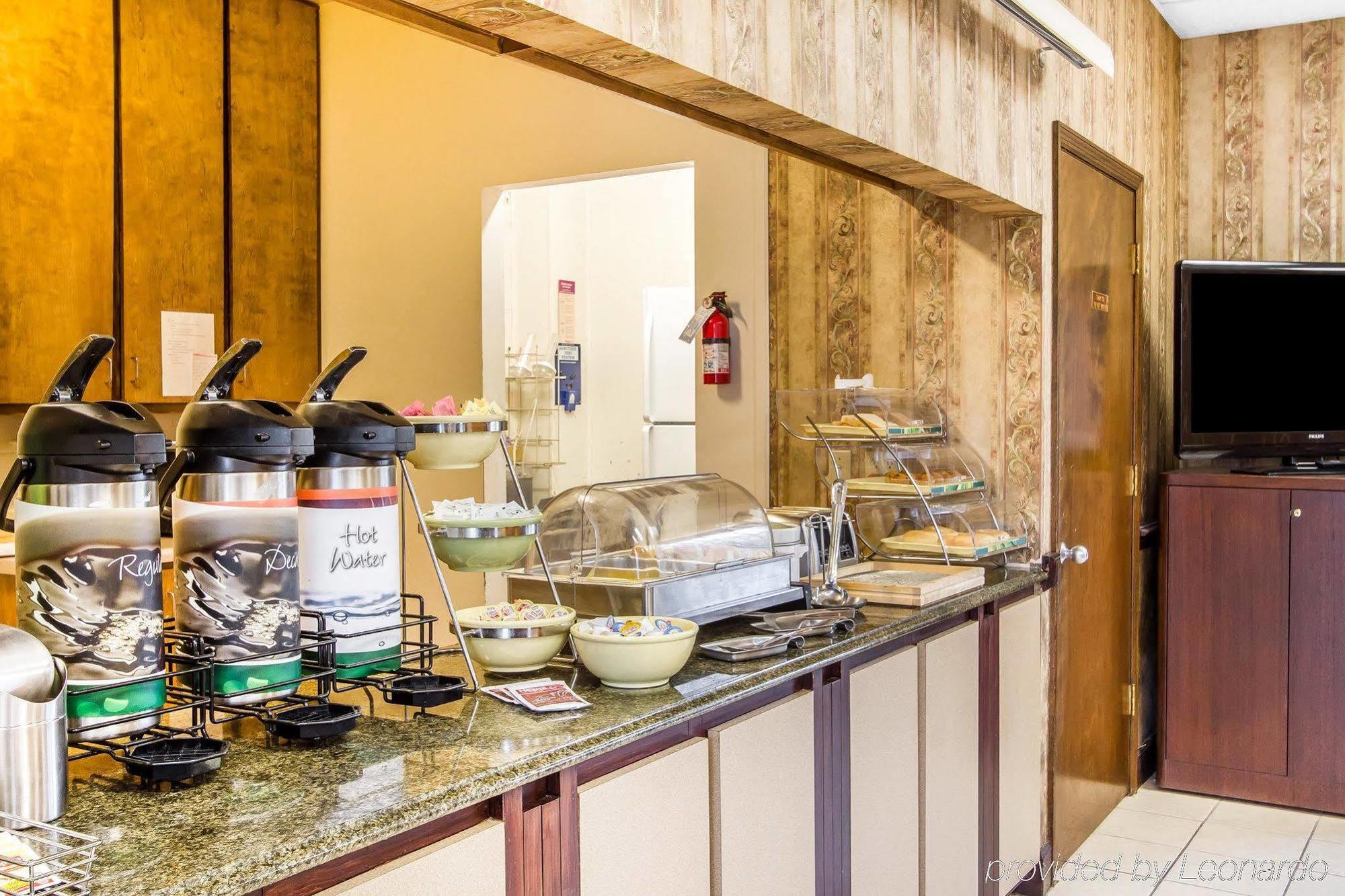 Executive Inn And Suites เอนเตอร์ไพรส์ ภายนอก รูปภาพ